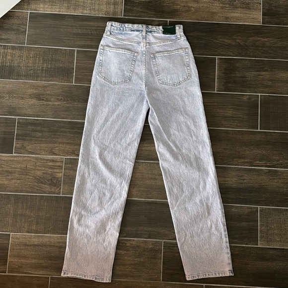 Wild Fable Jeans NWT. Size 0. 90s relaxed straight. 31” inseam. - Picture 2 of 2